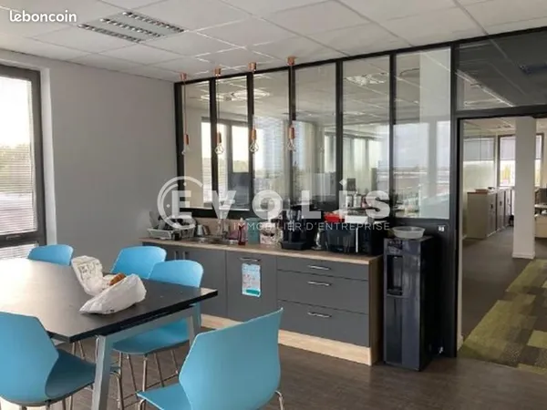 Bureaux 253 m²