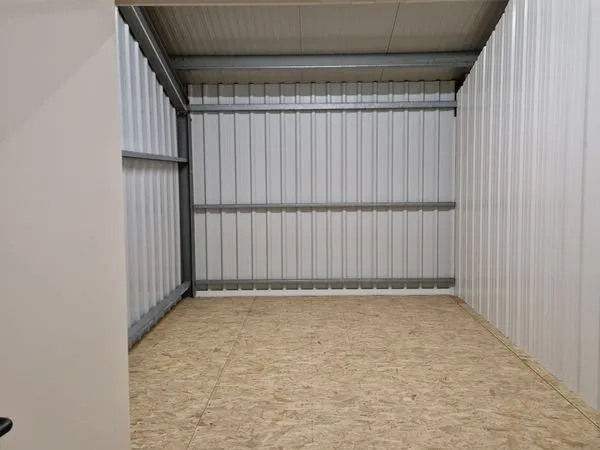 Box / garde-meuble 18m² Conlie