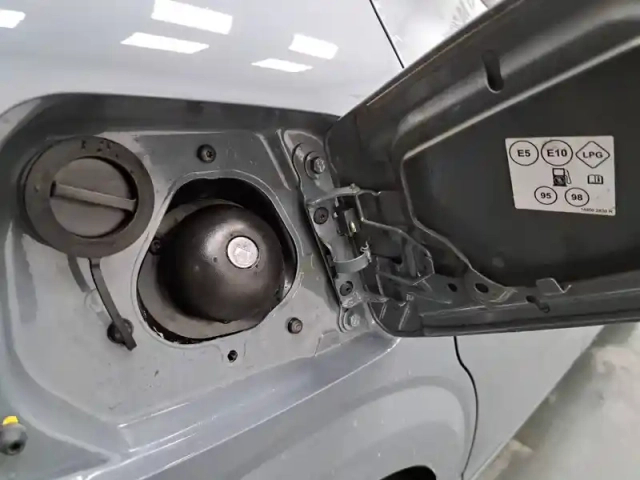 Dacia Sandero eco-g 100 — photo 61