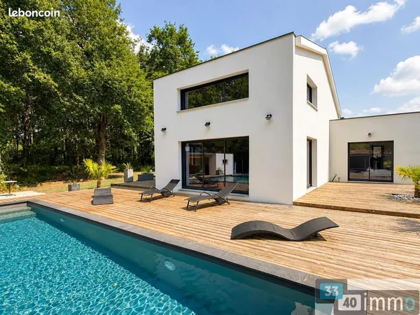 Maison 7 pièces 212 m²