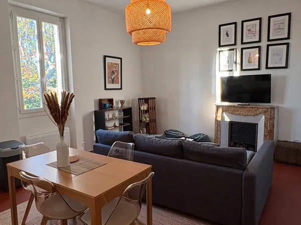 Appart 52m2 meublé - tout inclus - secteur Bédarrides Sorgues - dispo octobre à juin