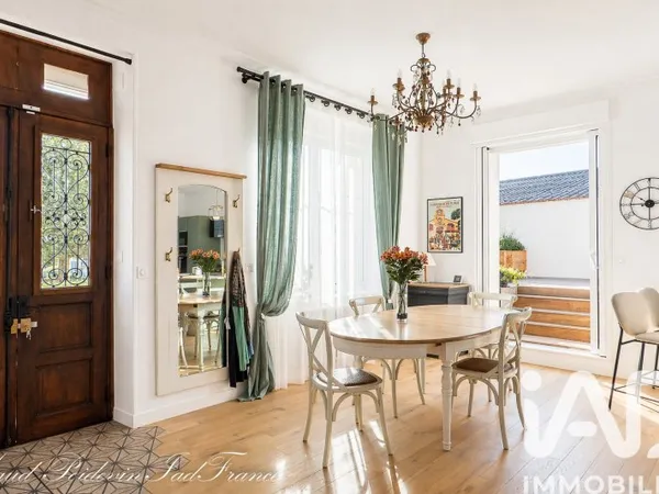 Maison 8 pièces 186 m²