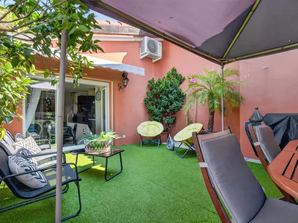 Appartement T3 dernier étage avec ascenseur Terrasse 30 m2