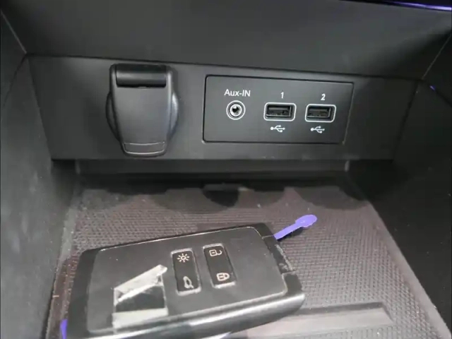 Renault Clio 1.0 tce 90ch intens -21n — photo 9