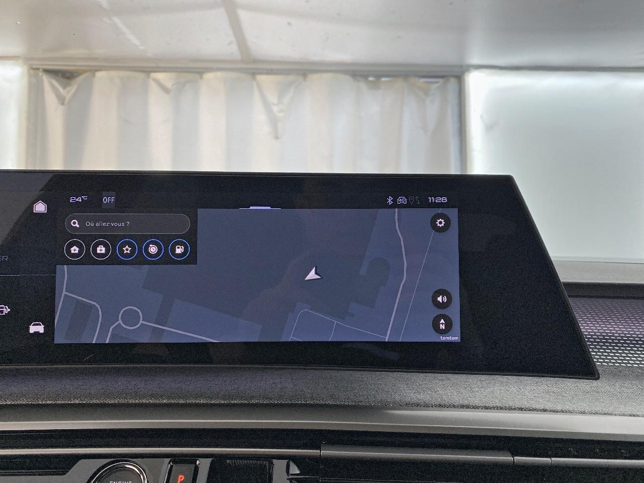 Peugeot 3008 hybrid 145 e-dcs6 gt — photo 14