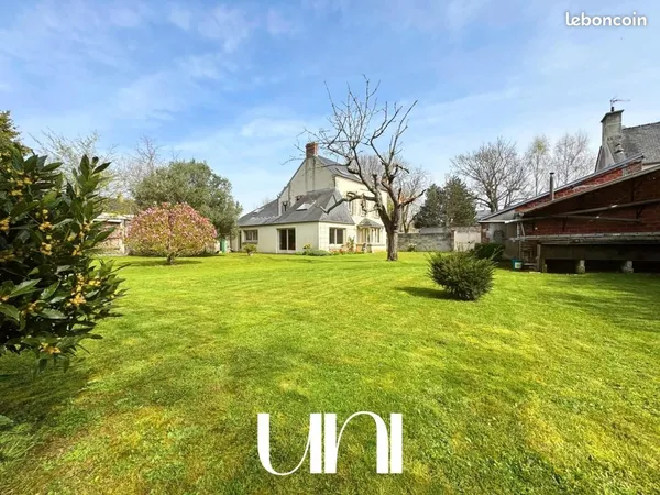 Maison 9 pièces 210 m²