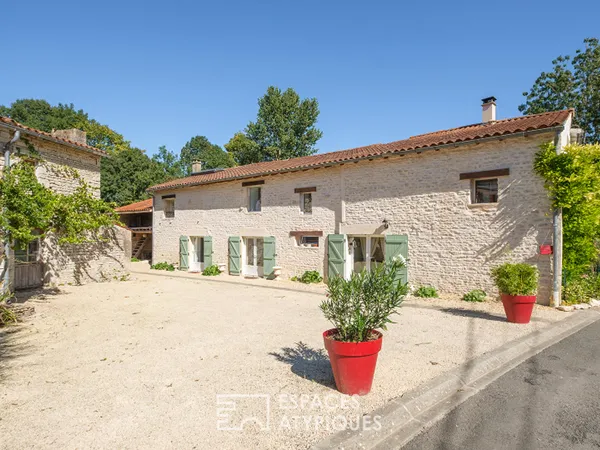 Authenticité et quiétude pour cette maison de charme entre Niort et La Rochelle