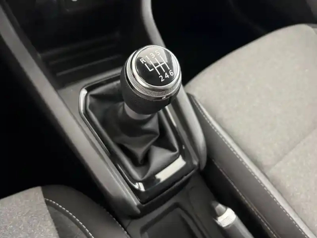 Renault Clio tce 90 — photo 21