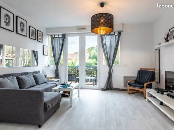 Location a l'annee anglet