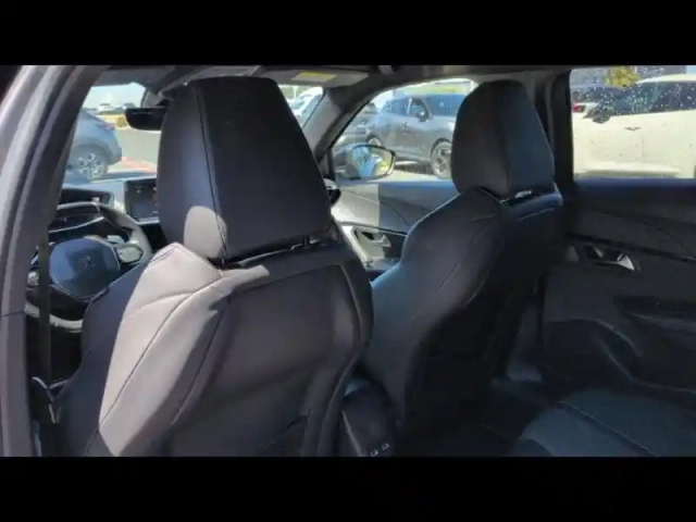 Peugeot 2008 1.2 puretech 130ch s&amp;s gt line eat8 7cv — photo 9