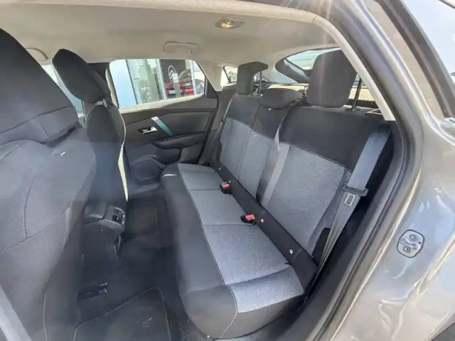 Citroën C4 e- 136 ch automatique — photo 22