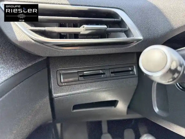 Peugeot 3008 puretech 130ch s&amp;s bvm6 — photo 18