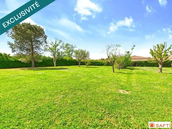 Terrain à bâtir 851 m²