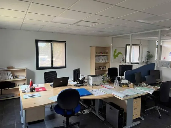 Bureaux 410 m²