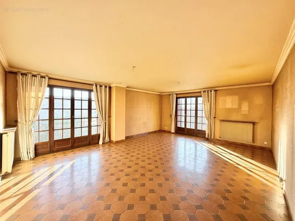 HIDRI IMMO PLUS vous propose en exclusivité un appartement à Fontaine limite Sassenage