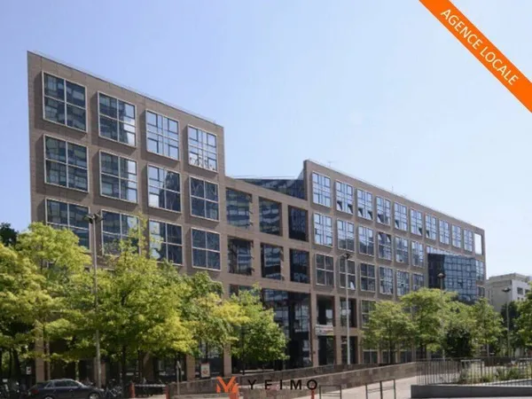 Bureau 2 pièces 1212 m²