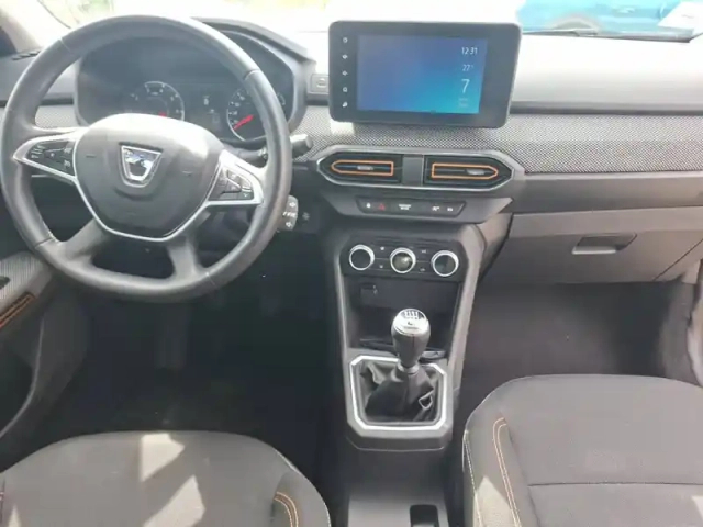 Dacia Sandero tce 90 - 22 — photo 10