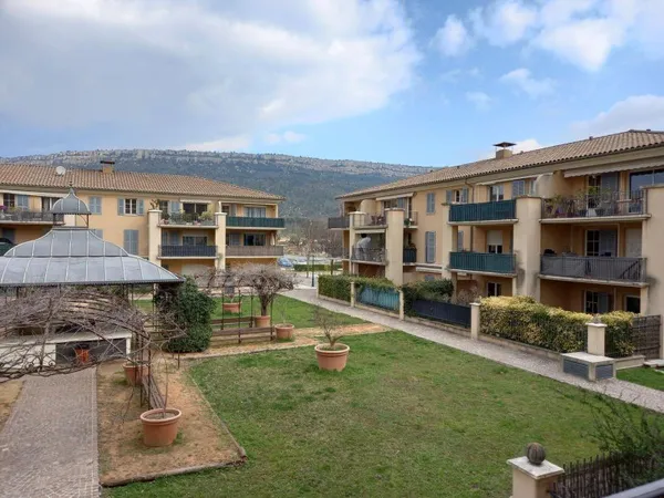 Studio 1 pièce 34 m²