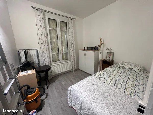 Chambre à louer pour étudiants non fumer ni fetar