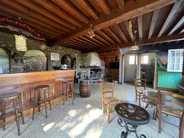 Maison 8 pièces 180 m²