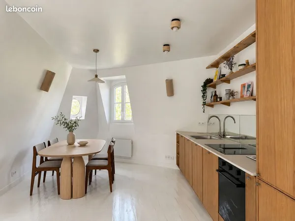 Appartement de charme au dernier étage quartier Picpus / Bel Air