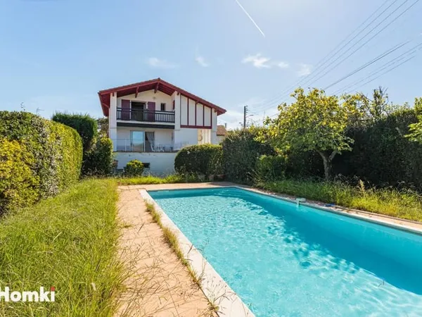 Maison/Villa T6 de 174 m² à Anglet 64600