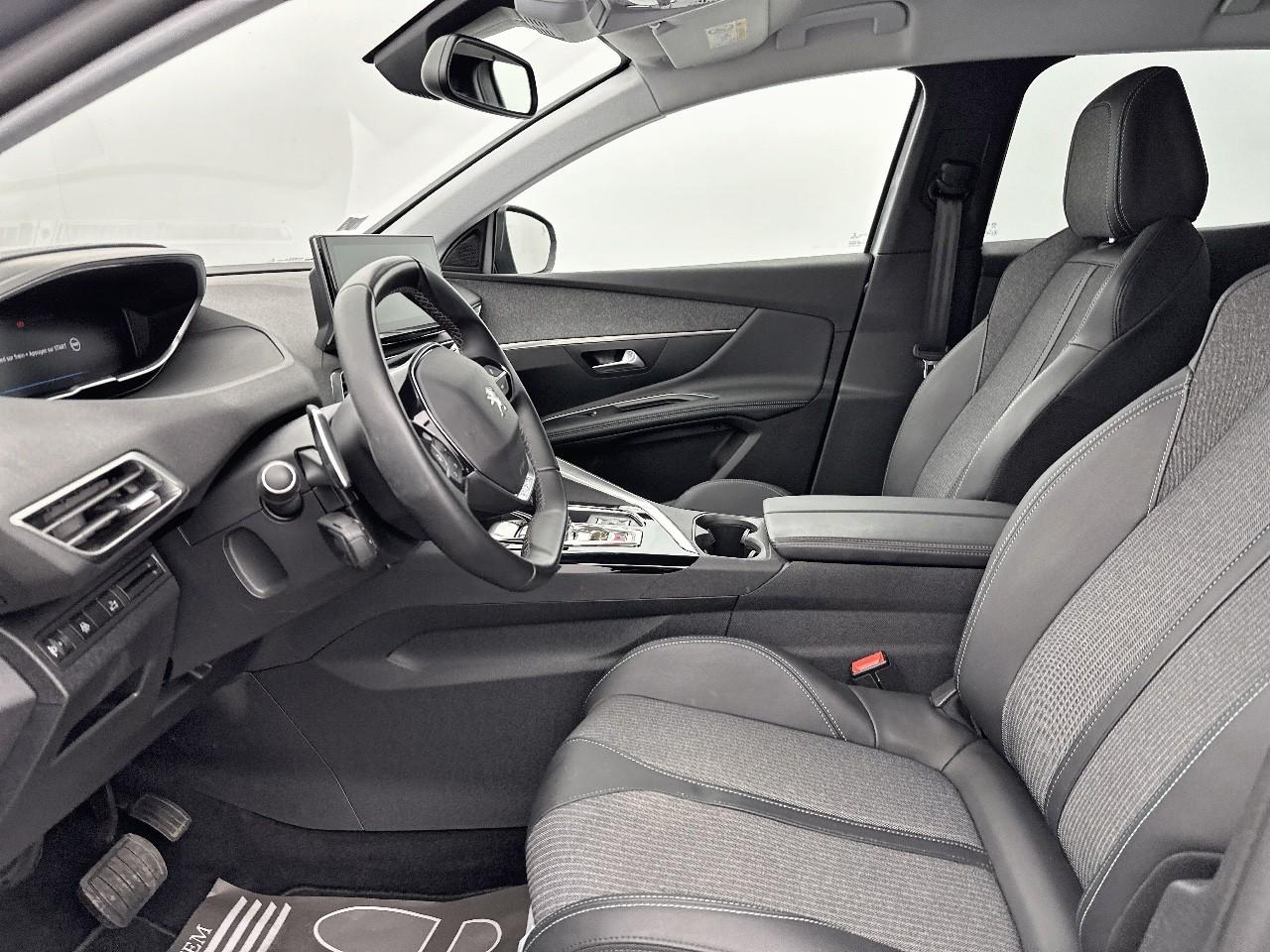 Peugeot 3008 puretech 130ch s&s eat8 allure pack — photo 9