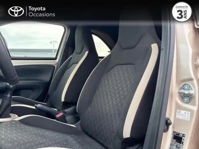 Toyota Aygo X 1.0 vvt-i 72ch design my23 — photo 11