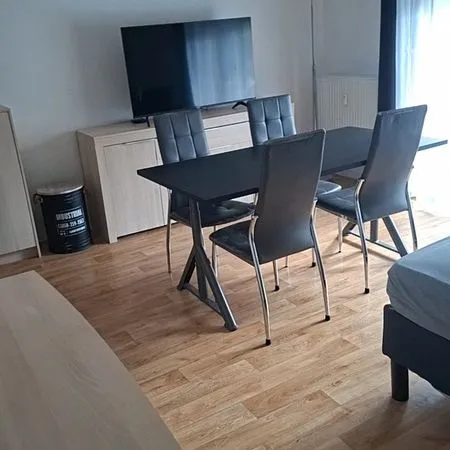 T1 lumineux de 32 m² en rez-de-chaussée avec grande terrasse