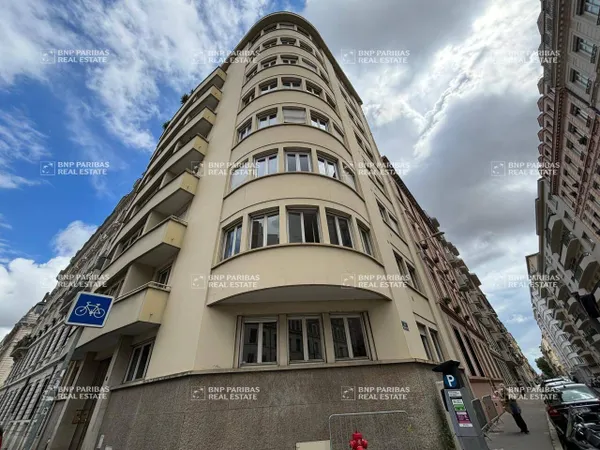 Bureaux 79 m²