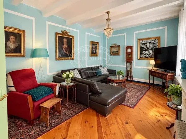Maison 5 pièces 145 m²