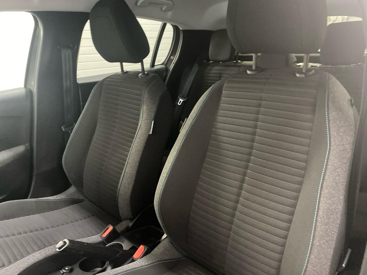 Peugeot 208 puretech 100 s&s bvm6 style — photo 10