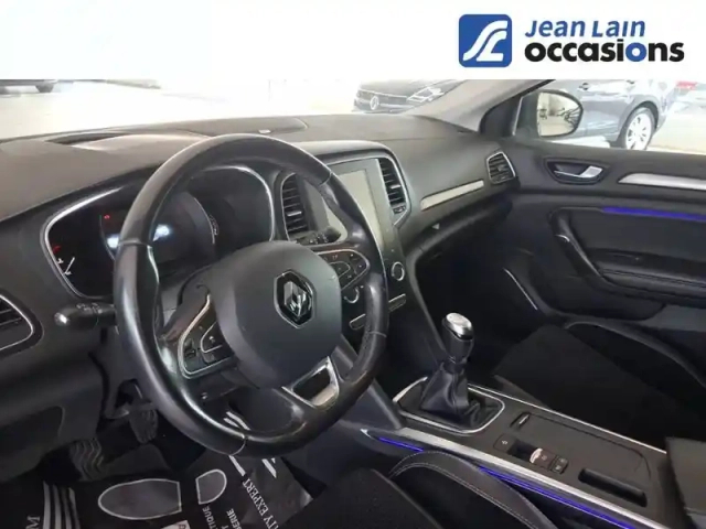 Renault Megane mégane iv estate blue dci 115 — photo 11
