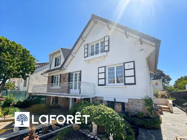 Maison 8 pièces 128 m²