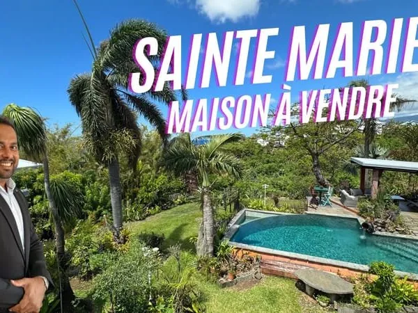 MAISON AVEC PISCINE A DEBORDEMENT ET VUE MER