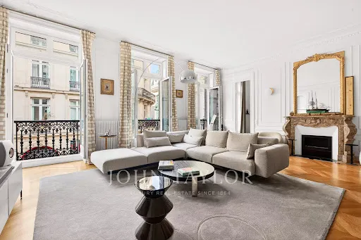 Appartement 6 pièces 159 m²