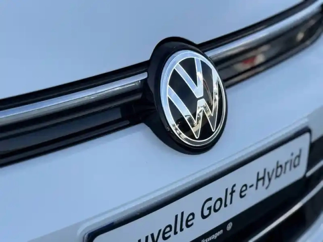 Volkswagen Golf 1.5 ehybrid 204 dsg6 — photo 5