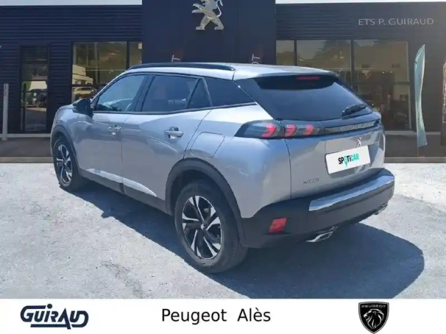 Peugeot 2008 puretech 130 s&amp;s bvm6 — photo 7