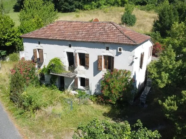Maison confortable de 160m2l dans un village calme proche de