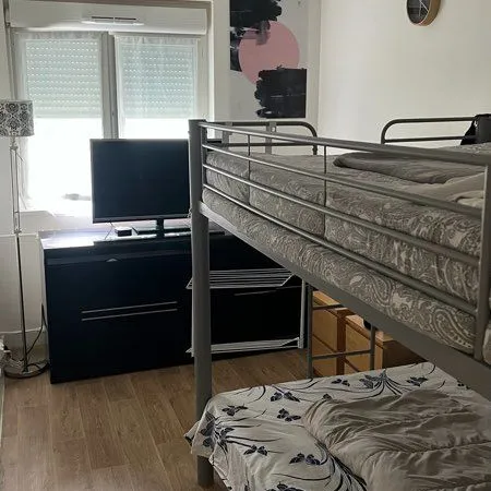 Chambre coloc double lit superposé