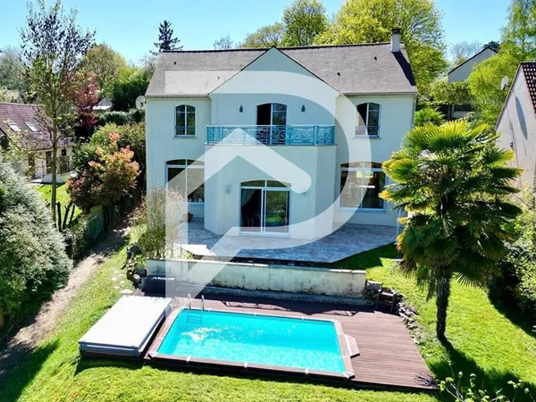 A vendre Maison Hardricourt 10 pièces 245 m2