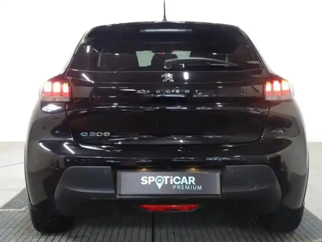Peugeot 208 e- 136ch style — photo 4