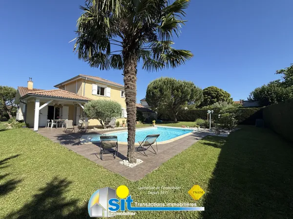 A VENDRE - VILLA - Reventin-Vaugris 6 pièce(s) 125 m2