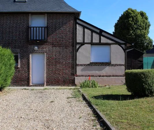 Maison F3 65m2 R+2 avec jardin clos de 400m2