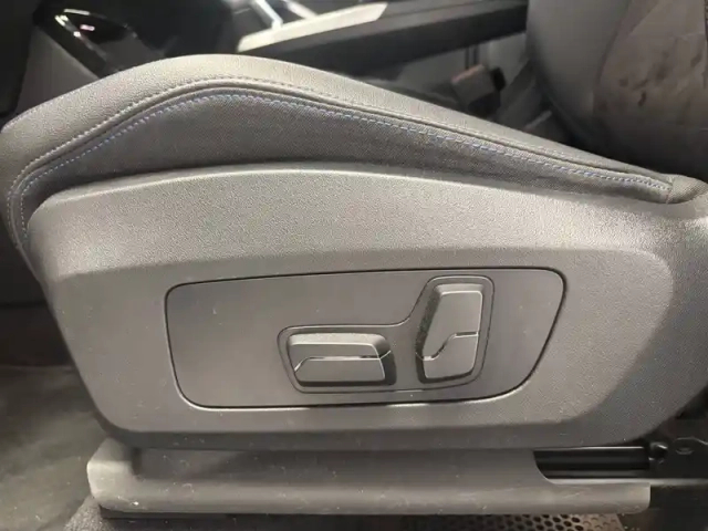 Bmw X1 sdrive 18d 150ch dkg7 — photo 6