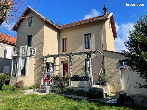 Maison 7 pièces 170 m²