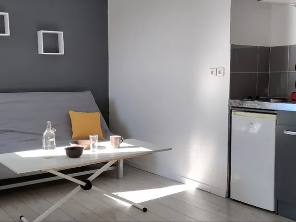 Studio meublé prêt à vivre - Parking inclus - Amiens