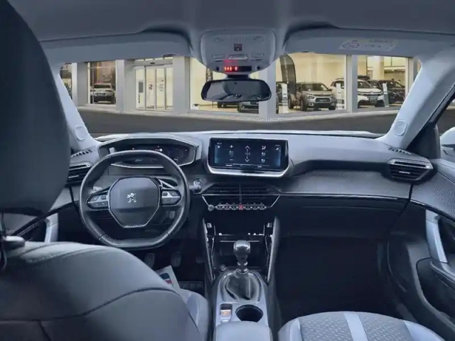 Peugeot 2008 puretech 130 s&amp;s bvm6 allure — photo 10