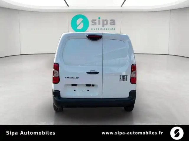 Fiat Doblo fourgon m diesel 100 ch manuelle — photo 4