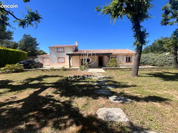 Maison 8 pièces 190 m²